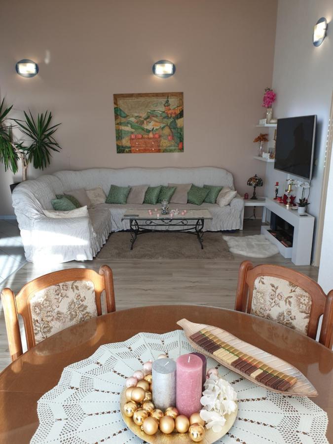 Apartmani Mlikotic Dugi Rat Ngoại thất bức ảnh