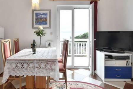 Apartmani Mlikotic Dugi Rat Ngoại thất bức ảnh